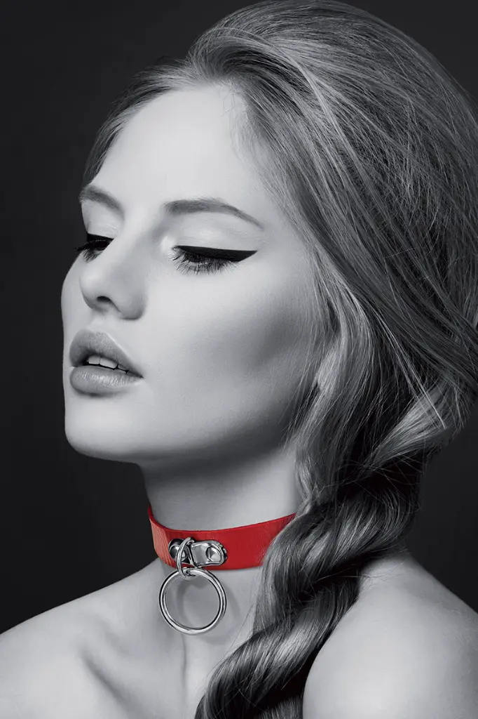 18907_800_collier_fetish_rouge_avec_anneau-bijoux_pour_toi.webp